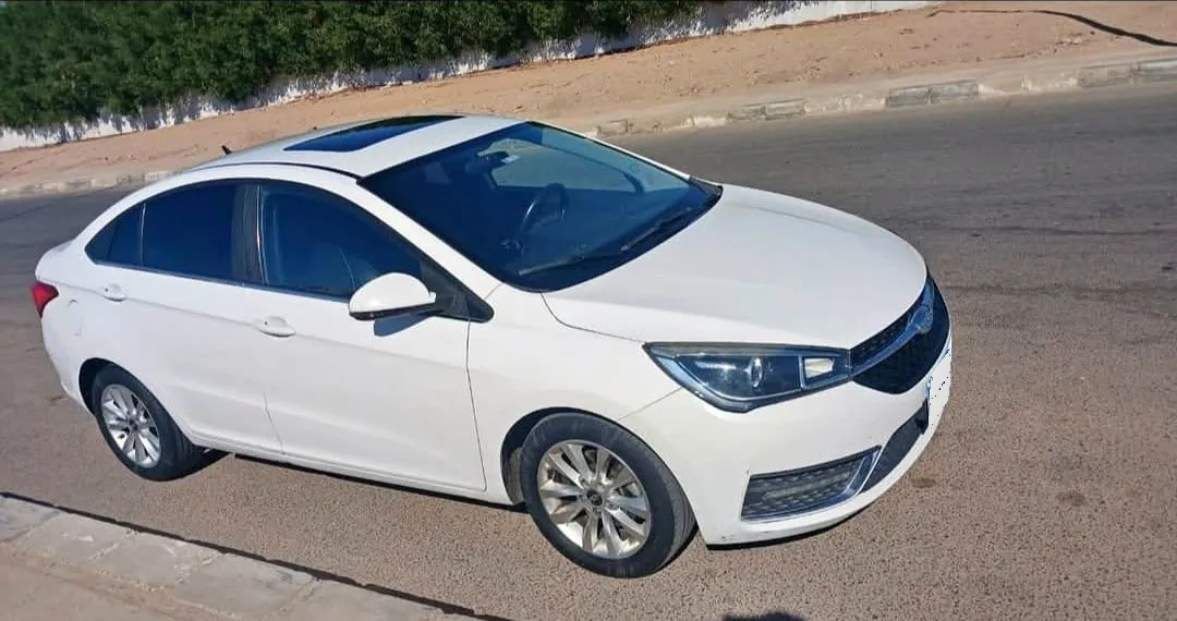 Chery Arrizo 5